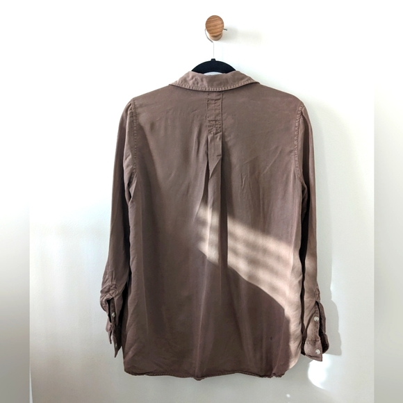 Thread and Supply button up shirt - Picture 2 of 3